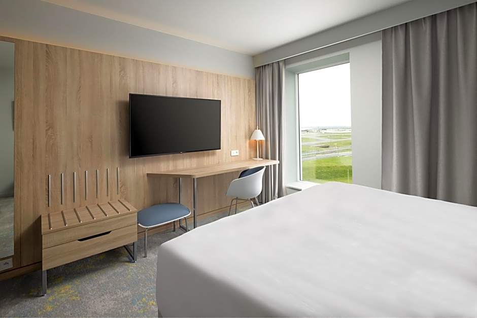Courtyard by Marriott Paris Charles de Gaulle Central Airport