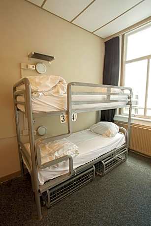 Bed in 4-Bed Mixed Dormitory Room