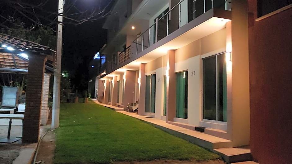 CaLu Hotel en La Laguna, Santa María del Oro