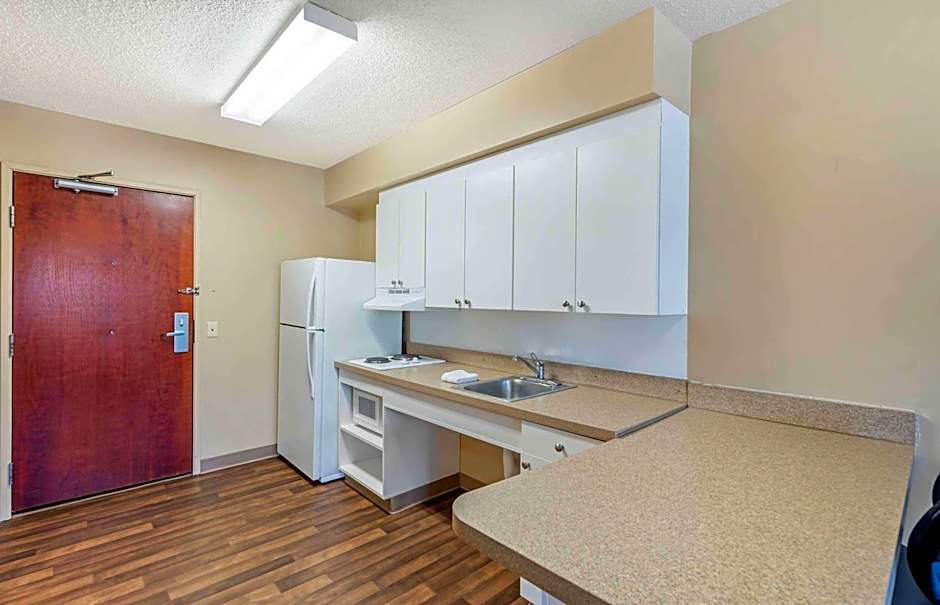 Extended Stay America Select Suites - Chicago - Rolling Meadows