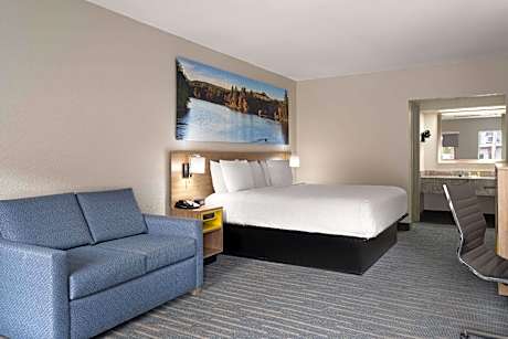 Standard King Room - Non-Smoking