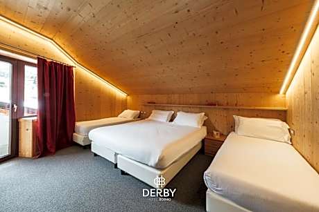 Family Room (4 Adults)