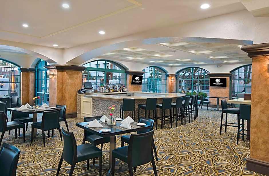 DoubleTree by Hilton Hotel San Pedro - Port of Los Angeles