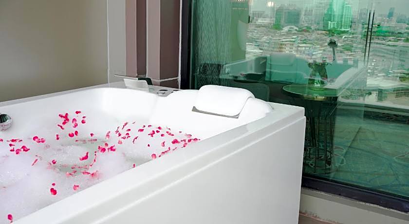 Valia Bangkok Sukhumvit 24 by Kingston Hotels