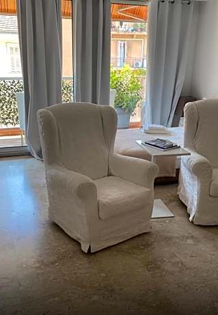 Large Studio 907 near Monte Carlo Casino Monaco
