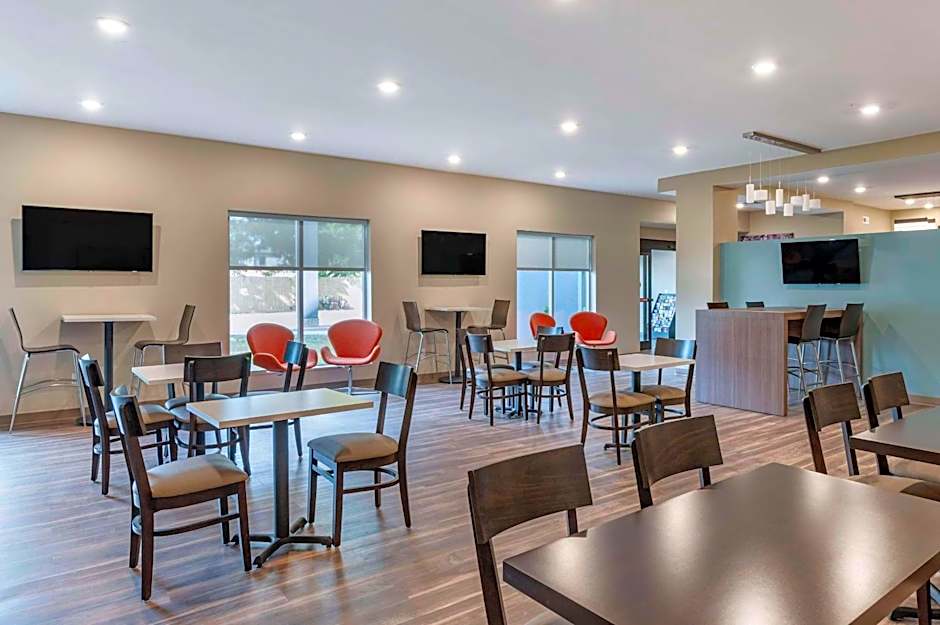 MainStay Suites Georgetown Lexington North