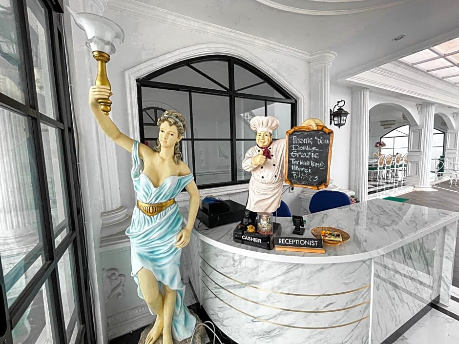 Casa Rani Hotel & Restaurant