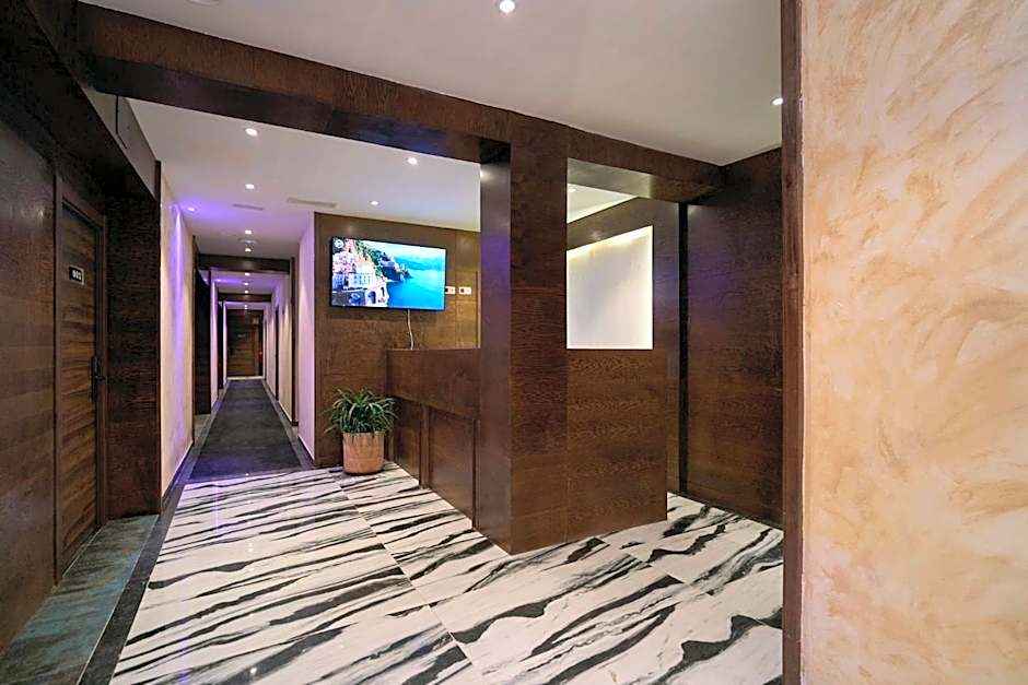 Menoir Dorsett Madrid Usera