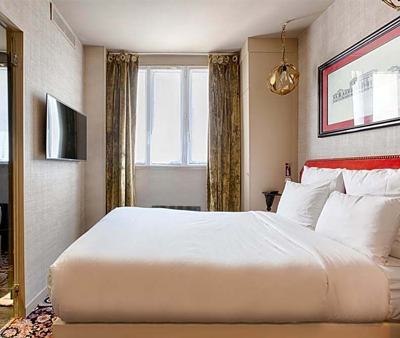 New Hotel Republique