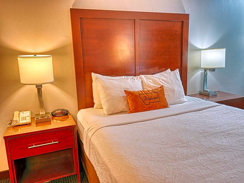 Yellowstone River Inn & Suites