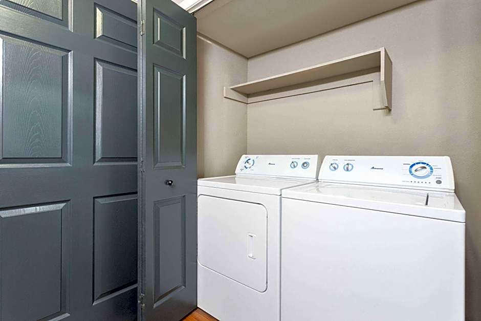 Eagle's Den Three Rivers Texas a Travelodge by Wyndham