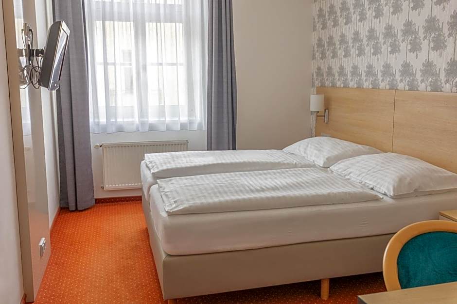 Hotel Flora