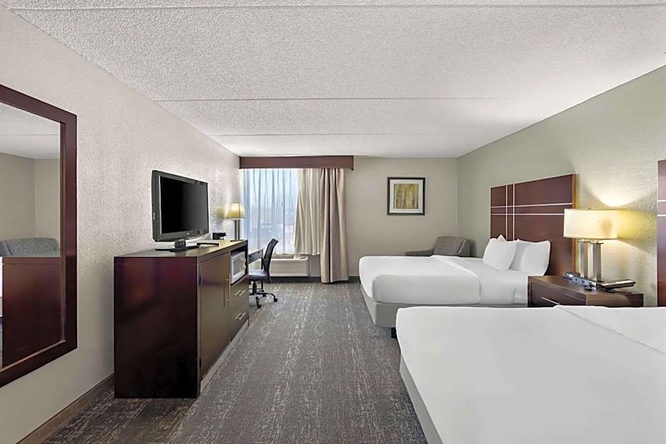 Best Western Luxbury Inn-Fort Wayne