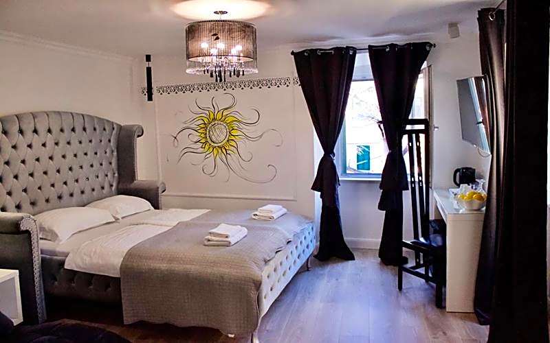 Galeria Valeria Seaside Downtown - MAG Quaint & Elegant Boutique Hotels