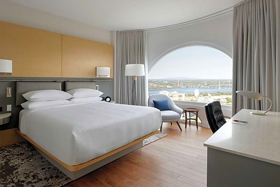 Photo 1 of 5 of Executive 1 Bedroom 1 King Bed Suite, High Floor