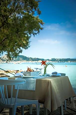 Mimoza Beach