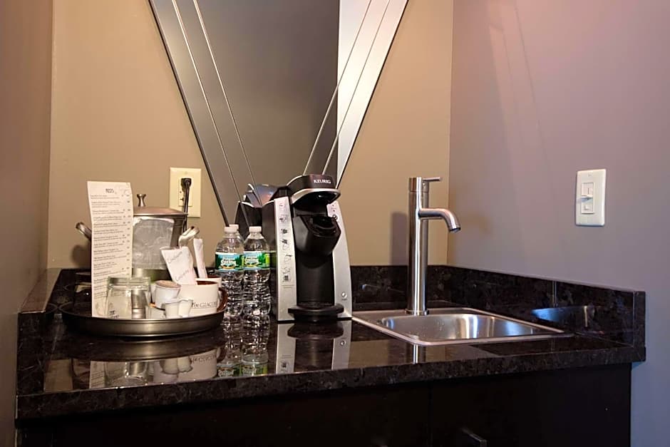 The Giacomo, An Ascend Hotel Collection Member
