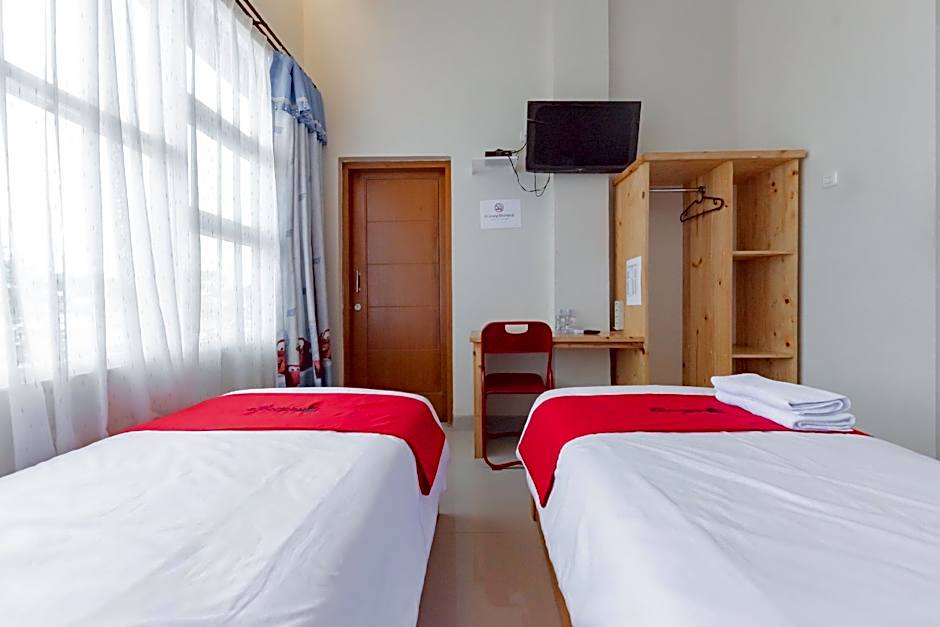 RedDoorz Syariah near DPRD Kabupaten Subang