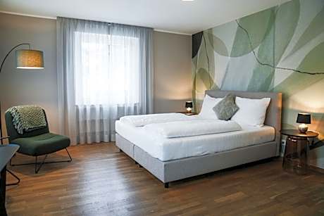 Two bedroom Apartment with Garden view