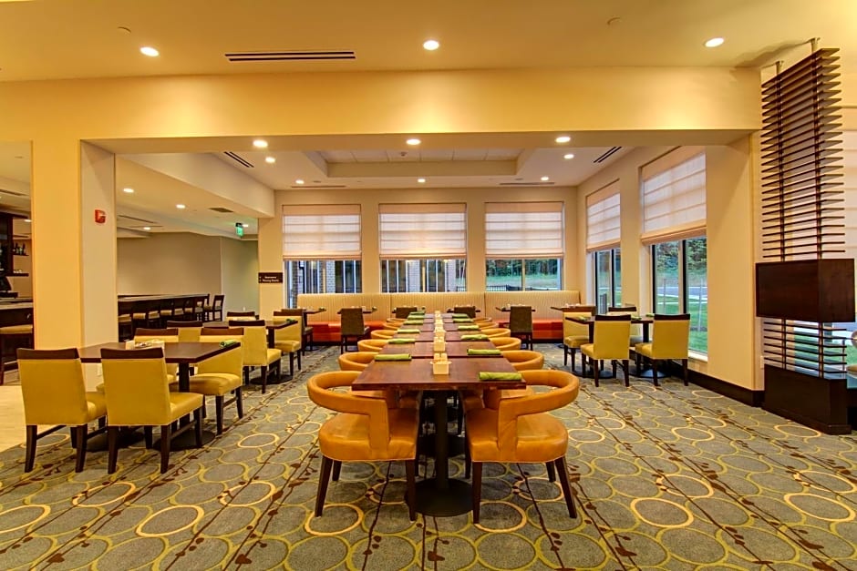 Hilton Garden Inn Woodbridge