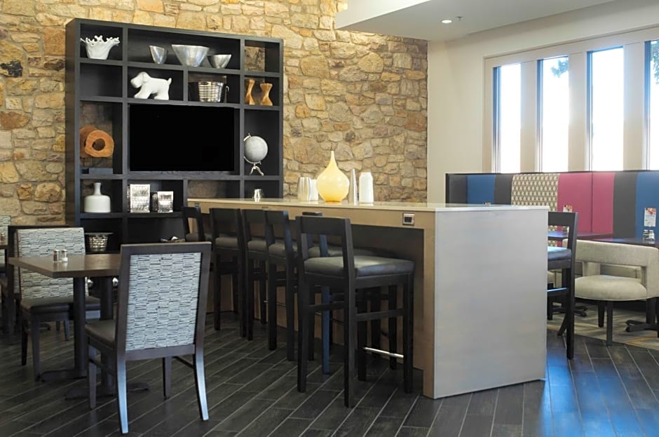 Holiday Inn Express Hickory-Hickory Mart By IHG