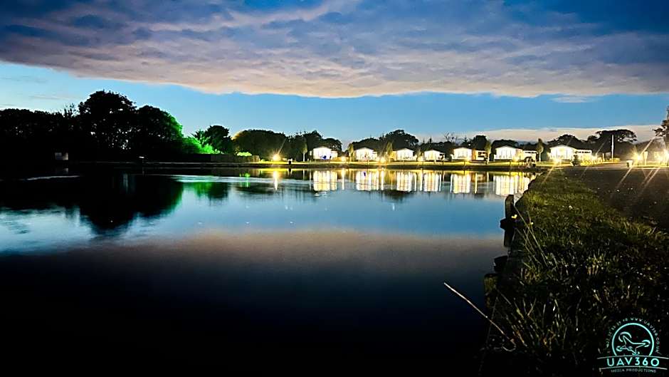 Arranview Lochside Pods & Lodges all with private Hot-tubs