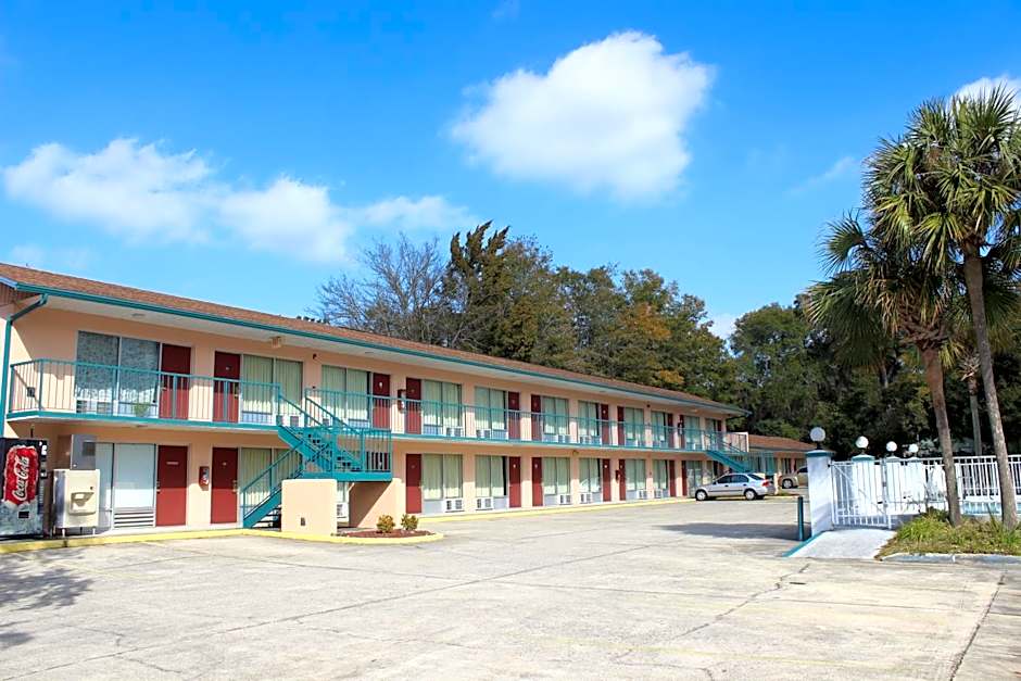 Travelers Inn Gainesville