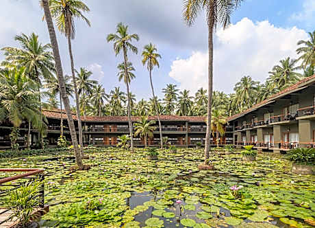 RVR Sarovar Portico Dindi
