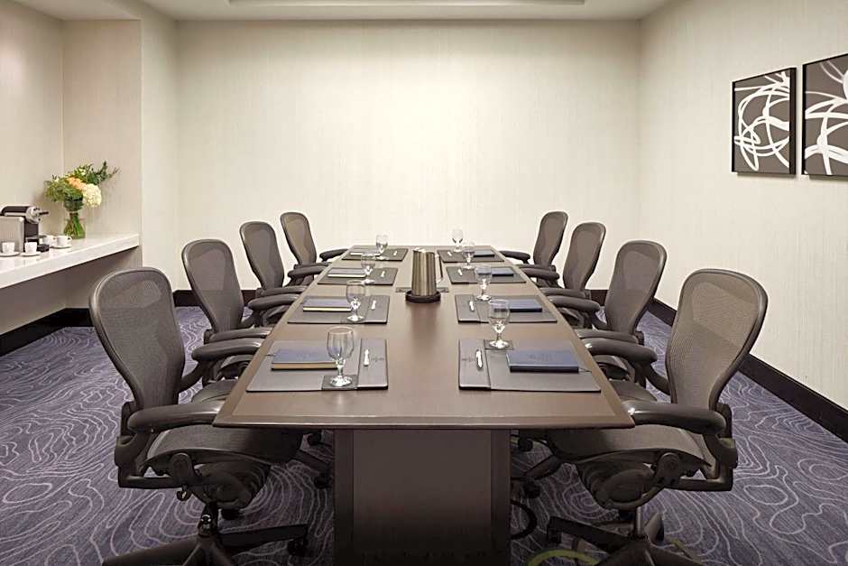 DoubleTree by Hilton Montreal