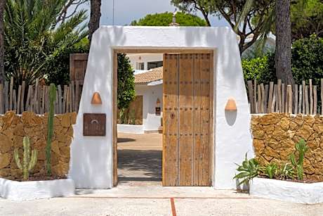 Moorea Boutique - Only Adults