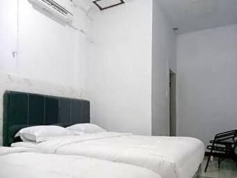 Hotel 889 Syariah Redpartner Banda Aceh