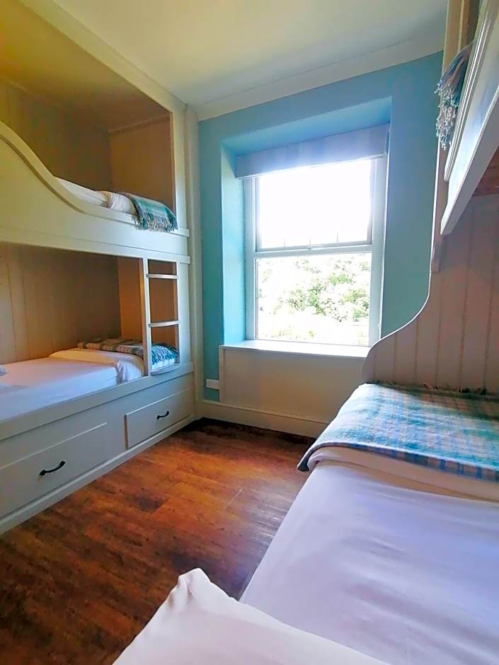 The Rocks at Plas Curig Hostel