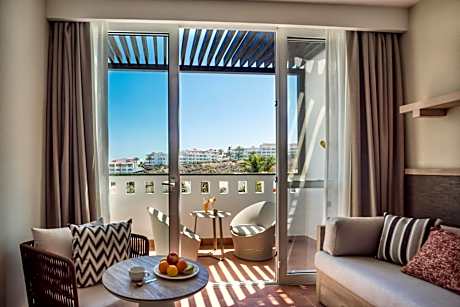 Superior Family Room