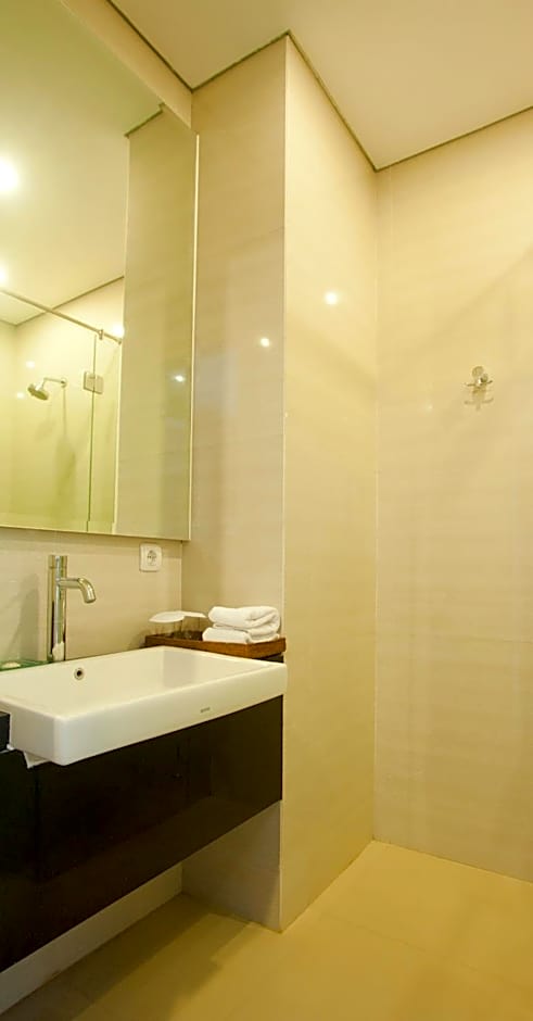 The Astari Villa and Residence