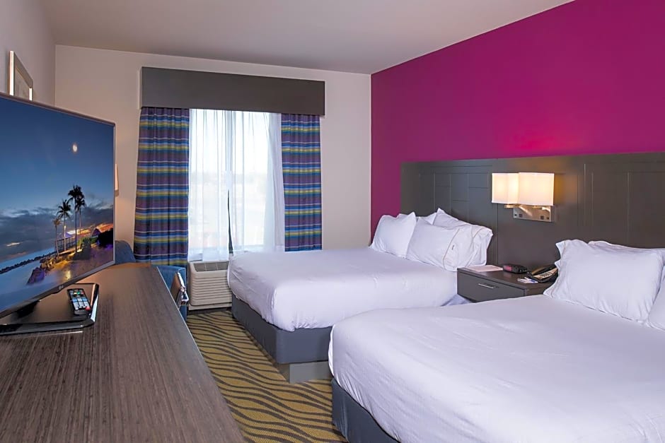Holiday Inn Express Hutchinson By IHG