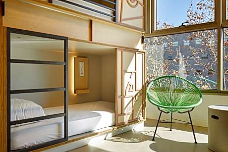 PRIVATE ROOM FOR 5 PEOPLE