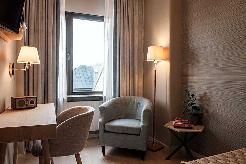 Home Hotel Wellington