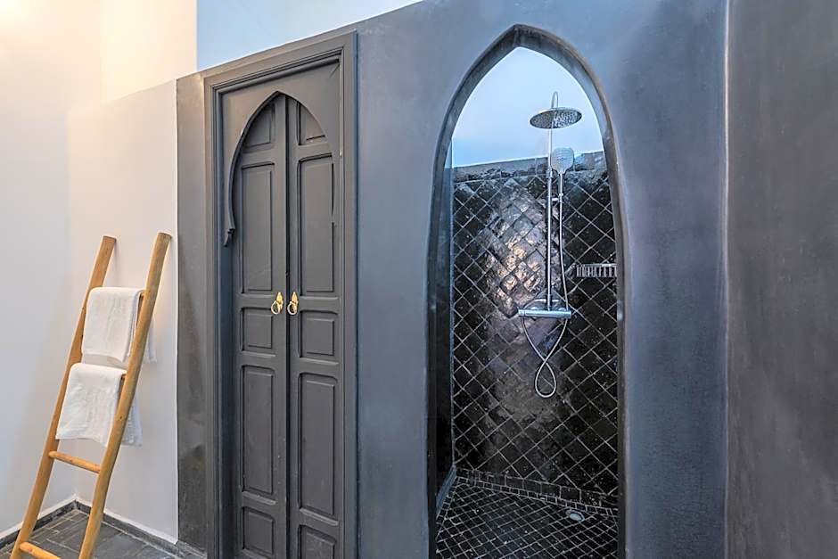 Riad la Parenthèse by Sashema