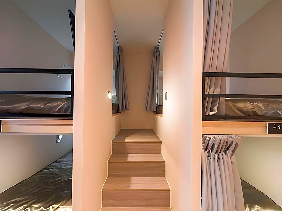 Huada Hotel