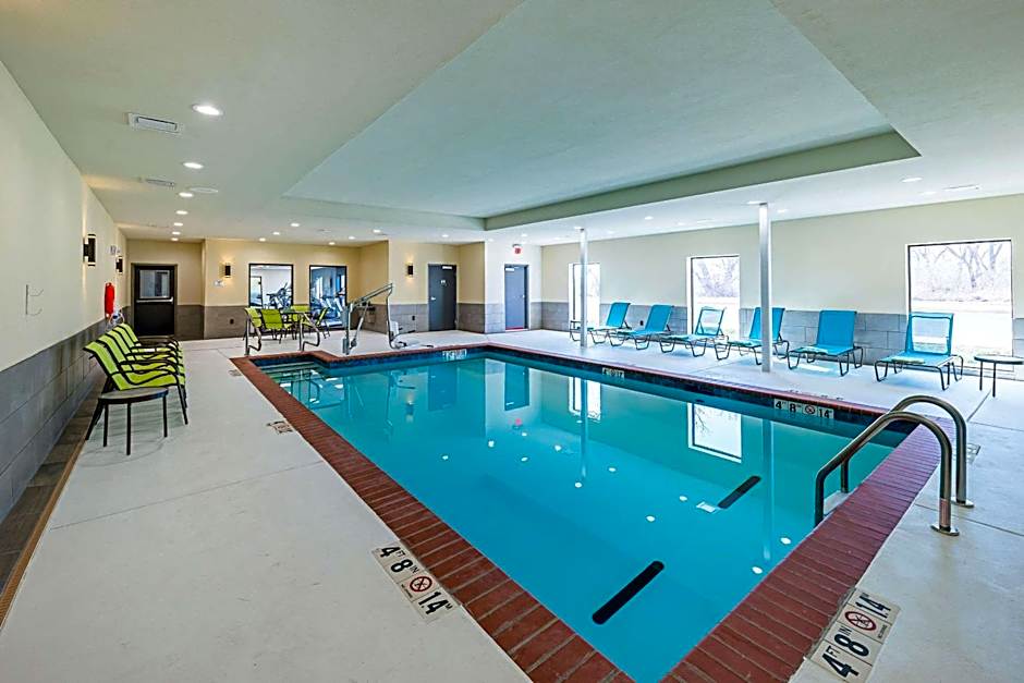 Comfort Inn & Suites