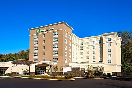 Holiday Inn & Suites Philadelphia W - Drexel Hill by IHG