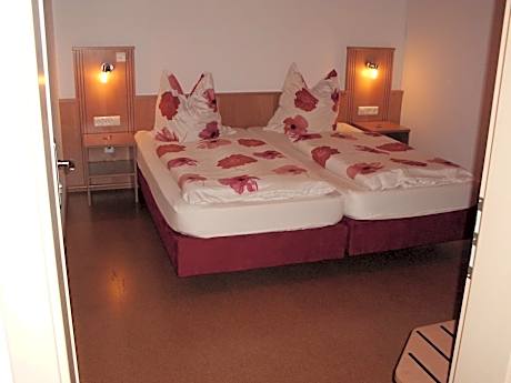 Deluxe One-Bedroom Apartment with City View