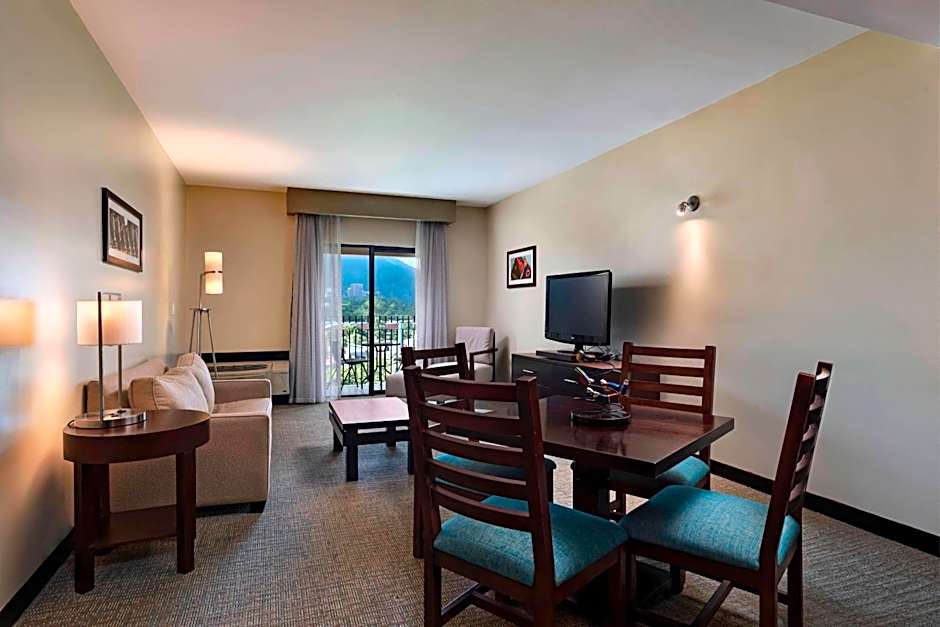 Courtyard by Marriott San Salvador