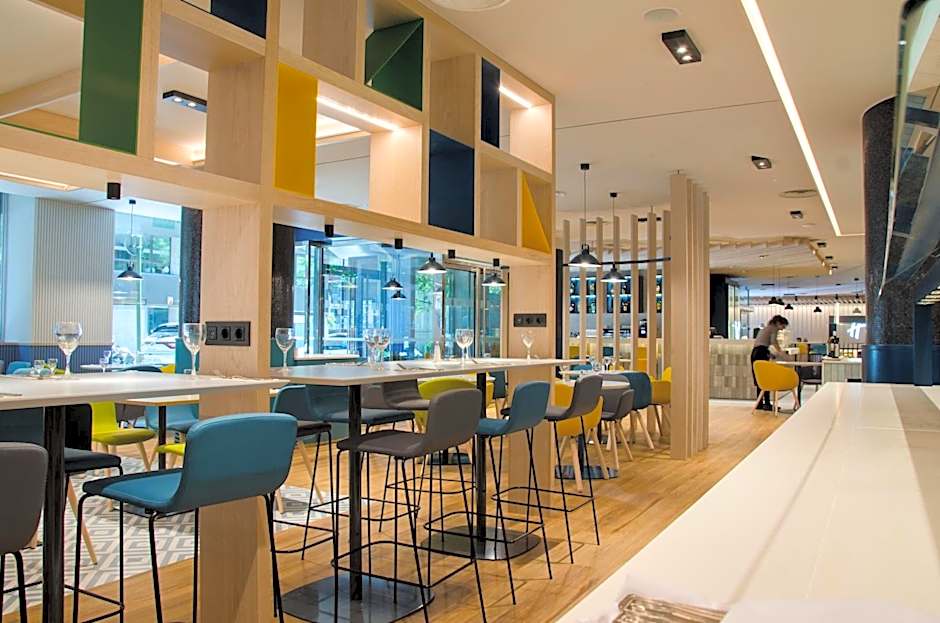 Suites Plaza Hotel & Wellness