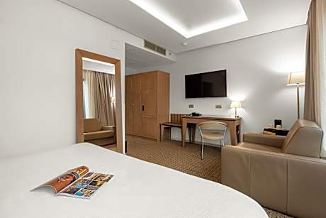 Executive Double with Sofa or Twin Room with Sofa