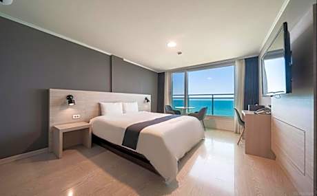 Standard Double Room with Sea View