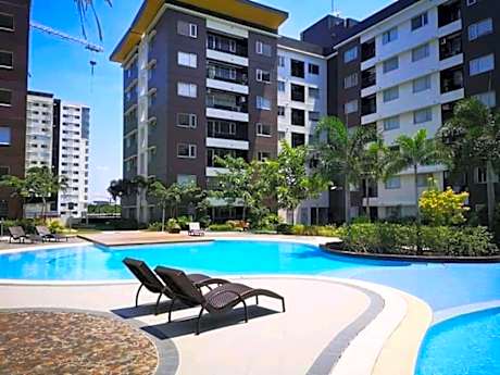 AVIDA ATRIA T2- B, near S&R and SM city by Denice