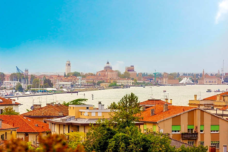 Hotel & Residence Venezia 2000