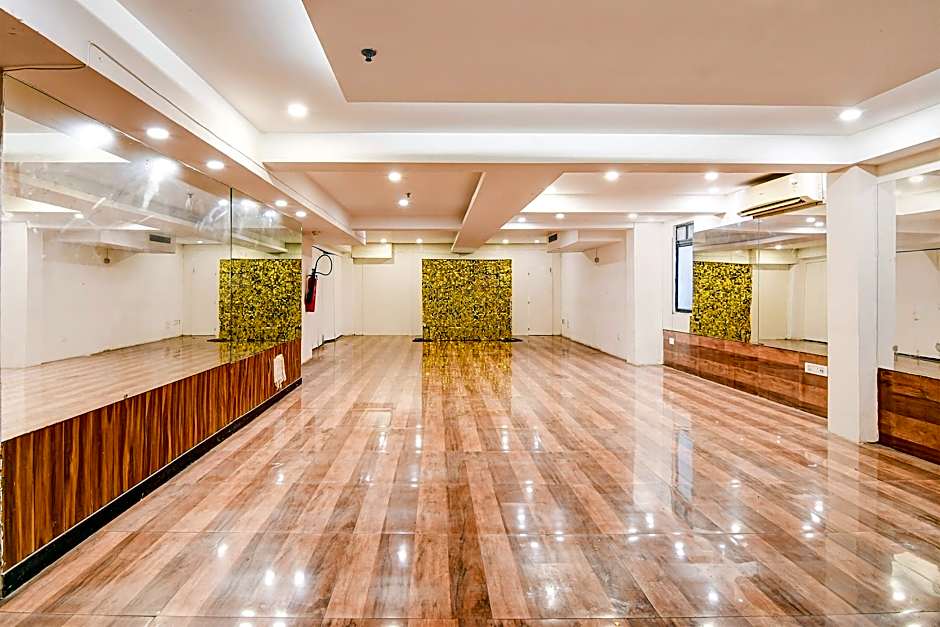 FabHotel Ballygunge Luxury - Behind Punjab Club