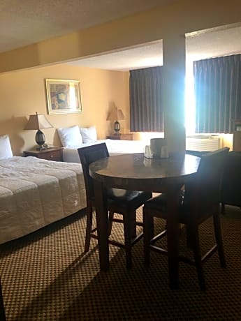 Junior Suite with Two Queen Beds